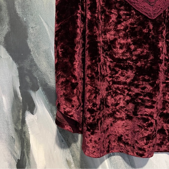 Altar’d state velvet burgundy floral lace design tank top sleeveless L - Picture 2 of 9